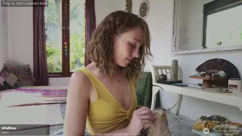 Snapshot of ohmymojo chatting on October 15, 2:26 am Mo online show from October 15, 2:26 am