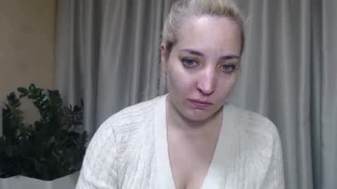 Mari online show from September 26, 4:37 pm