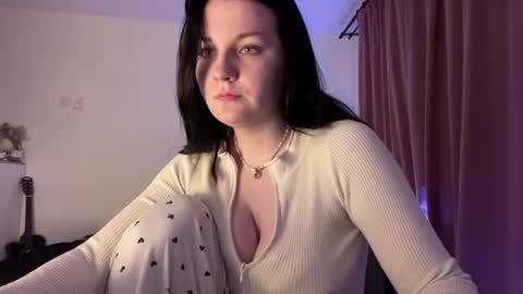 oksydream online show from August 4, 5:31 pm