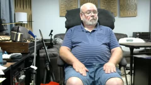 old_guy111 online show from September 25, 4:14 pm