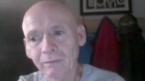 Snapshot of oldbuthorny62 chatting on October 15, 5:32 am oldbuthorny62 online show from October 15, 5:32 am
