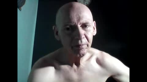 Snapshot of oldbuthorny62 chatting on March 9, 7:01 am oldbuthorny62 online show from March 9, 7:01 am
