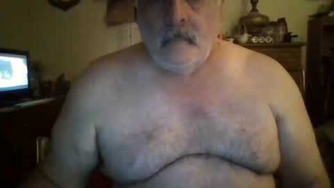 oldcockforyngladies online show from December 15, 10:11 am