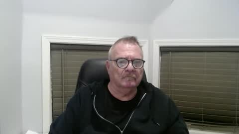 oldguybigd online show from November 23, 3:26 am
