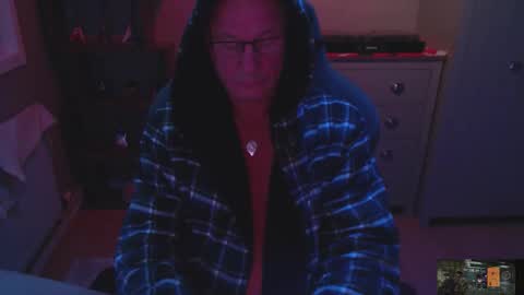 oldveteranuk online show from October 31, 5:30 am