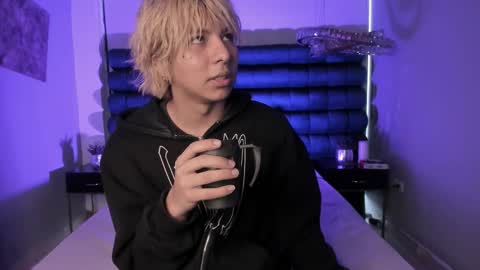 oliiverr22 online show from December 18, 11:38 am