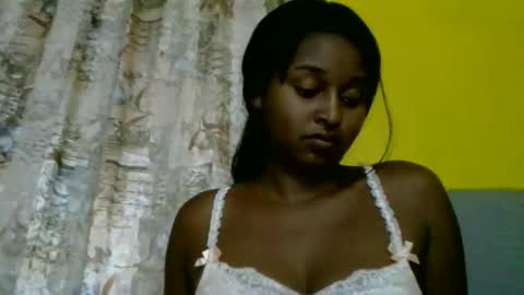 olinah610 online show from February 27, 4:54 pm