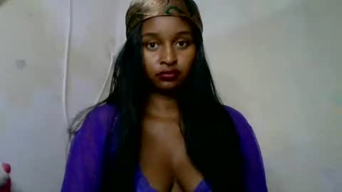 olinah610 online show from June 7, 3:50 pm