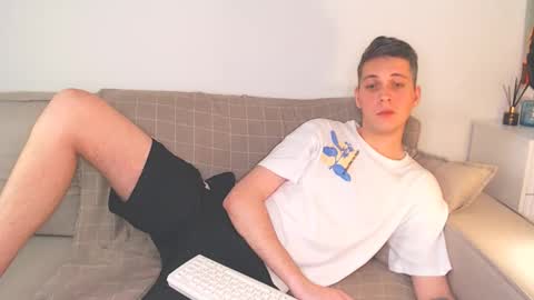 Oliver online show from December 11, 6:20 pm