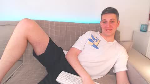 Oliver online show from February 28, 1:47 pm