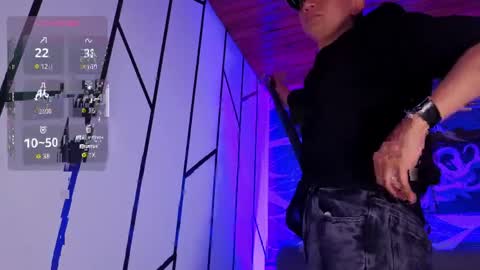 oliver mr  online show from April 13, 7:29 pm