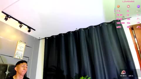 oliver mr  online show from October 6, 7:20 pm