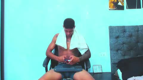 Snapshot of oliver_smith_2 chatting on September 8, 5:23 pm oliver_smith_2 online show from September 8, 5:23 pm