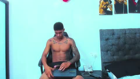 Snapshot of oliver_smith_2 chatting on September 20, 5:16 pm oliver_smith_2 online show from September 20, 5:16 pm