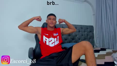 oliver_smith_2 online show from January 7, 8:58 pm