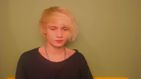 Oliver online show from December 17, 2:44 am