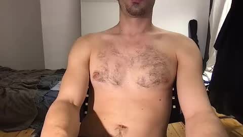 oliverbisbis1 online show from October 4, 12:08 am