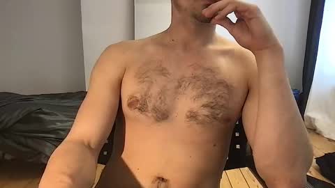 oliverbisbis1 online show from October 13, 12:29 pm