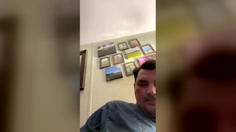 oliverclothesoff1211 online show from February 21, 9:01 am