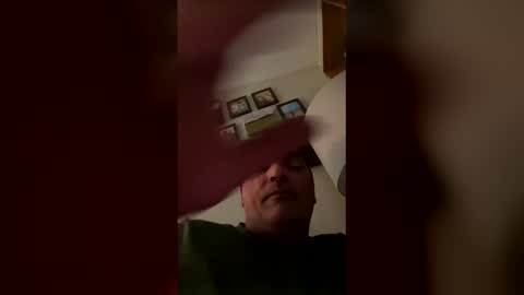 oliverclothesoff1211 online show from March 29, 1:51 am