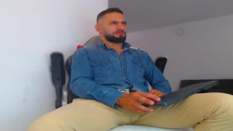 oliver online show from September 26, 5:54 pm