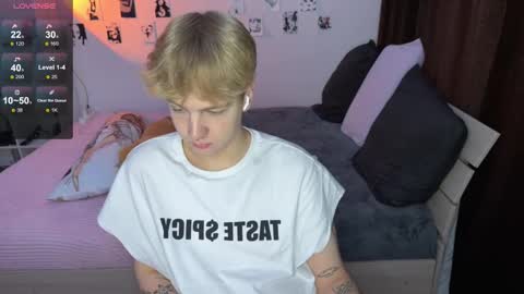 oliver online show from September 18, 11:58 am