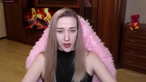 olivia_daze online show from March 3, 10:39 pm