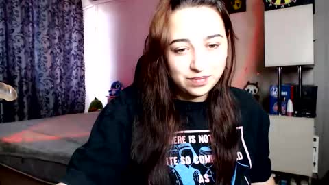 olivia_defo online show from October 21, 11:15 am