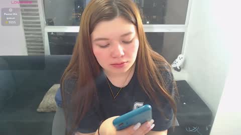 olivia_martine online show from February 6, 2:55 am