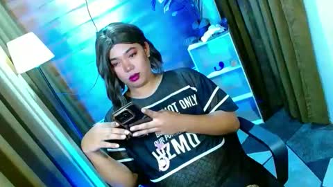 Miss OLIVIA online show from May 17, 10:46 am
