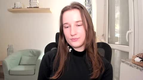 Oliwiaa2004 online show from January 21, 2:59 pm