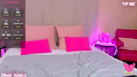 Olivia online show from October 15, 5:36 pm