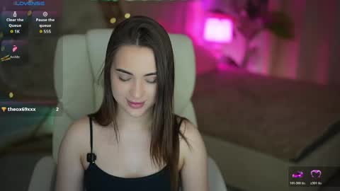 Olivia online show from March 28, 8:54 pm