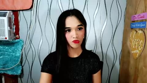 NICOLE online show from April 23, 7:04 pm