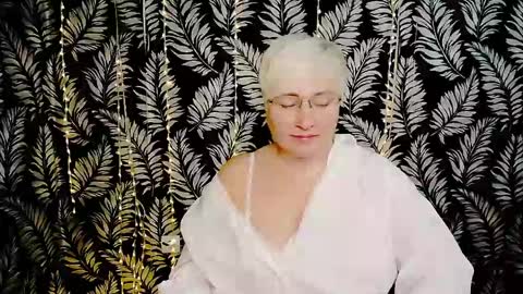 Kelly online show from May 10, 11:38 am