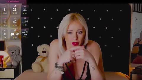 Olivia online show from February 11, 9:40 pm