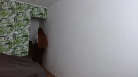 Olivia online show from February 6, 7:12 am