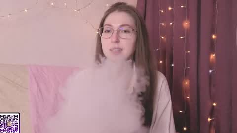 Kylie online show from April 15, 7:58 pm