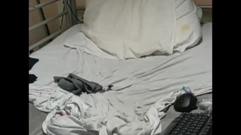 olivier_21 online show from January 5, 6:22 pm