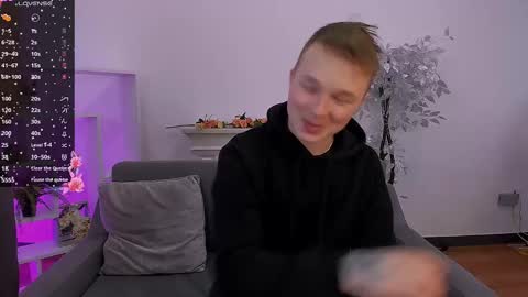 Olli and Stiw online show from February 28, 9:47 am