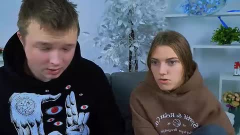 Olli and Stiw online show from November 11, 9:22 am