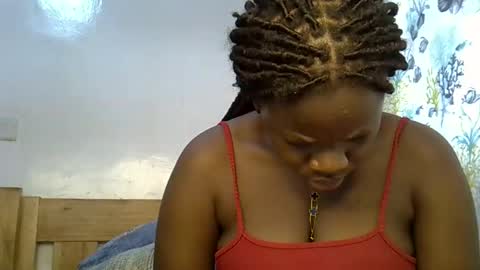 ollleina online show from February 22, 1:36 pm