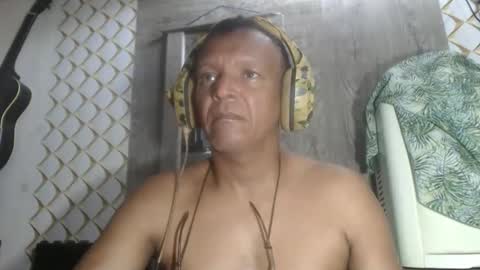 OlySantos online show from March 27, 11:00 am