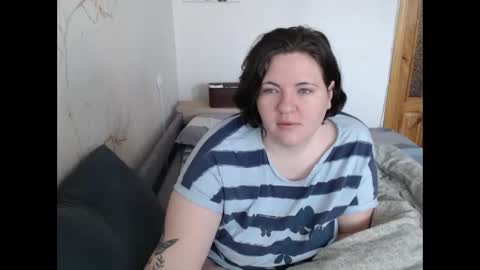 OlyaAndNetty online show from February 22, 7:45 am