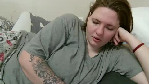 OlyaAndNetty online show from March 7, 7:05 pm