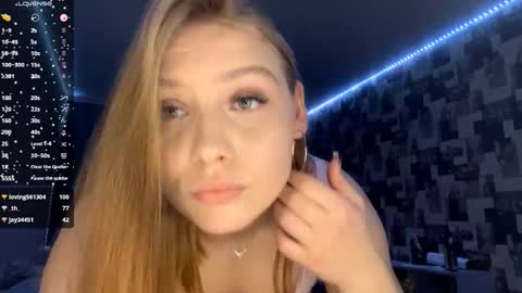 Hannah online show from December 17, 5:19 pm