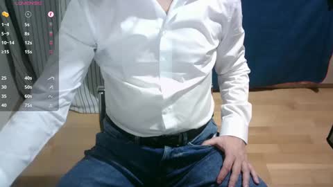 Snapshot of omar87ram chatting on March 8, 9:29 pm Omar online show from March 8, 9:29 pm