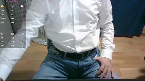 Snapshot of omar87ram chatting on February 9, 9:37 am Omar online show from February 9, 9:37 am