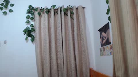 Angel online show from December 10, 11:22 am