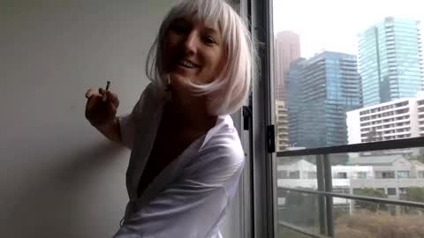 omilk online show from December 30, 4:40 pm